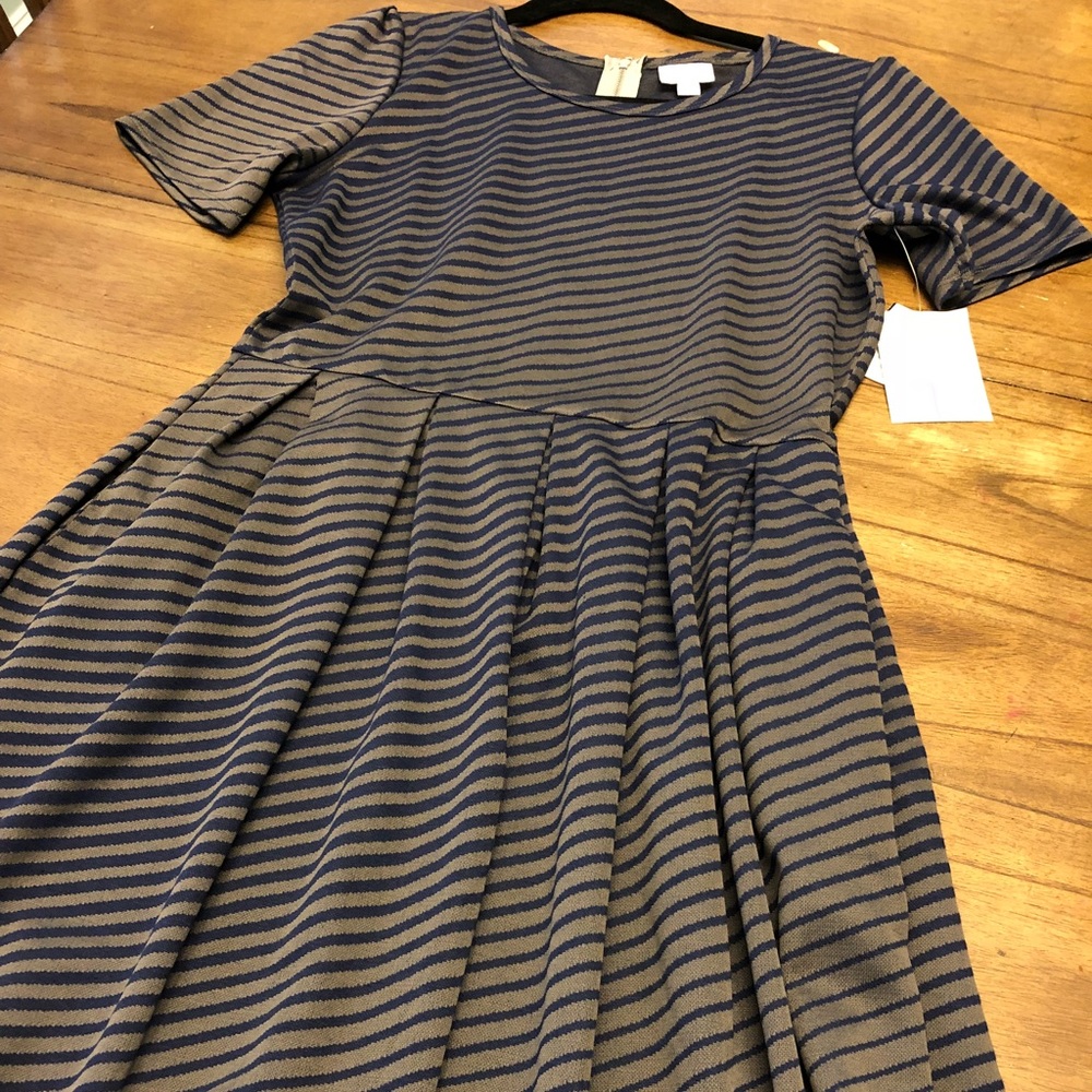 Lularoe Amelia